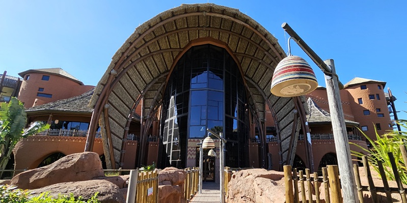 Can You Walk From Kidani Village to Jambo House?