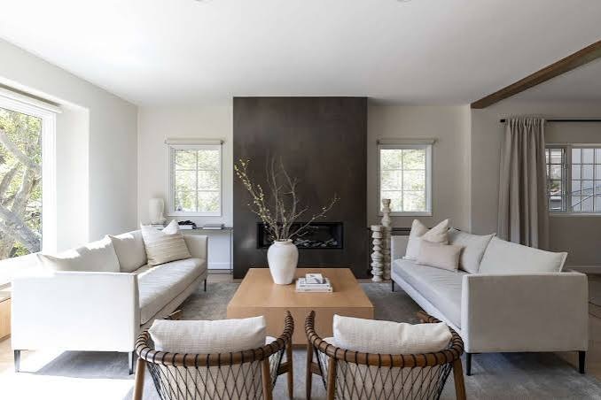 Minimalist Home Decor: Creating a Simple and Stylish Home